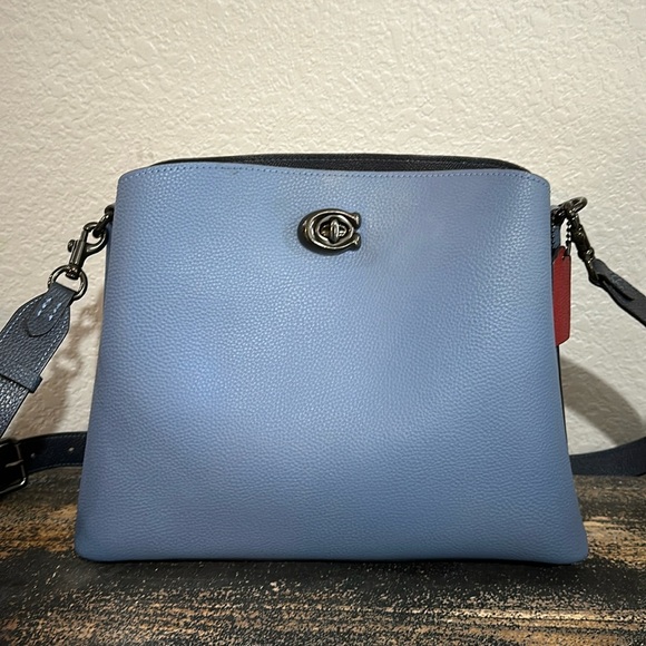 Coach Willow Shoulder Bag - Picture 1 of 8